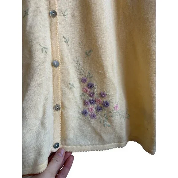 Yellow Needlepoint Beaded Floral Embroidery Cardigan Sweater XL - Picture 2 of 5